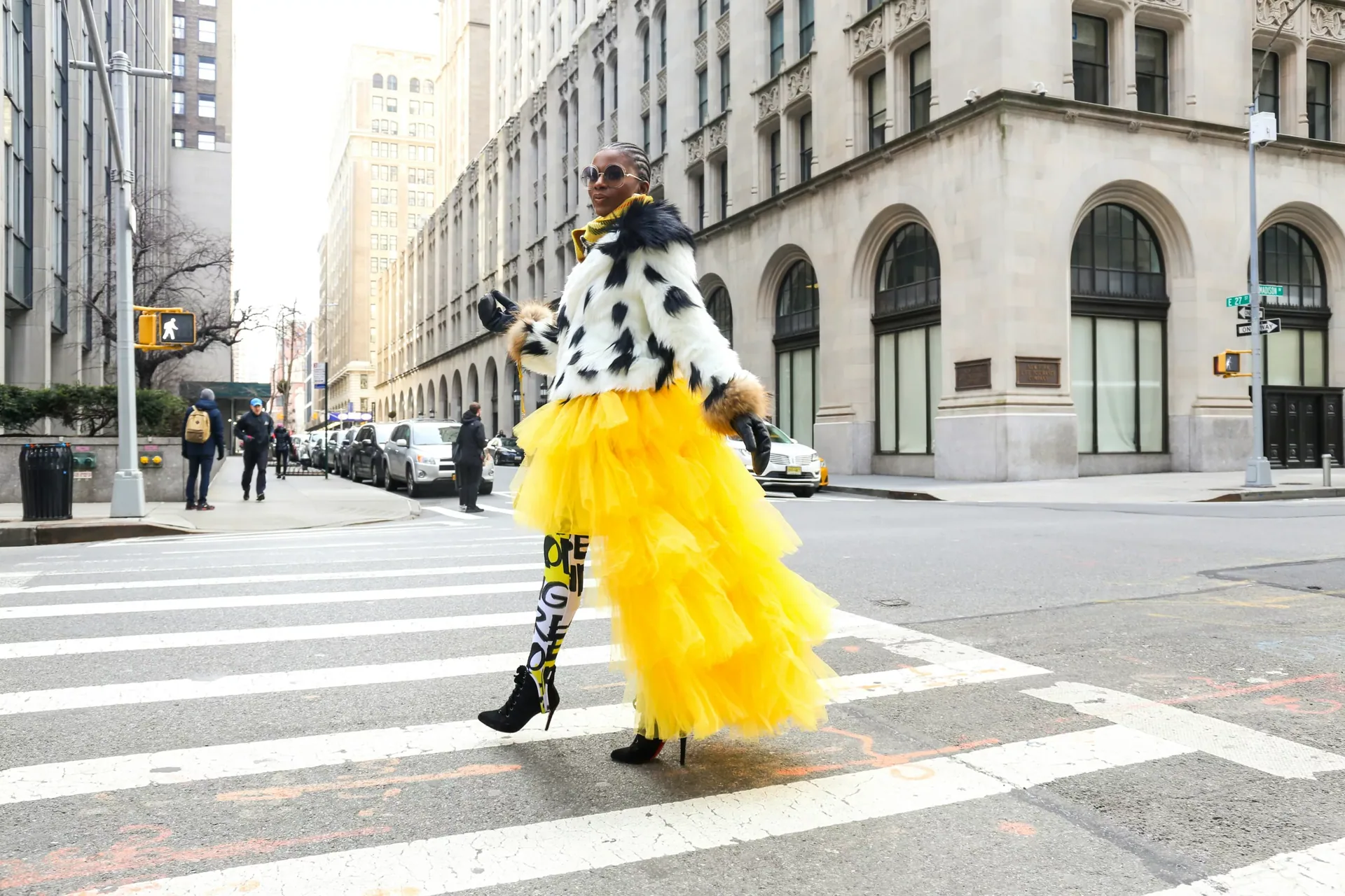 Die wichtigsten Fashion Trends 2026: Farben, Schnitte und Materialien